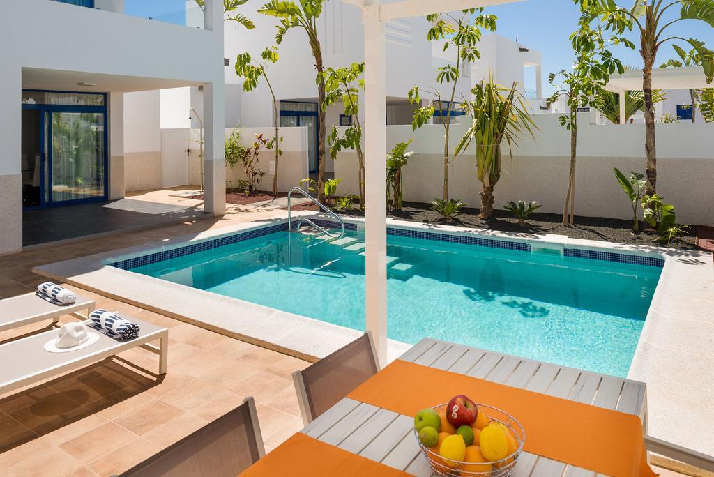Villas De La Marina Playa Blanca  Exterior photo