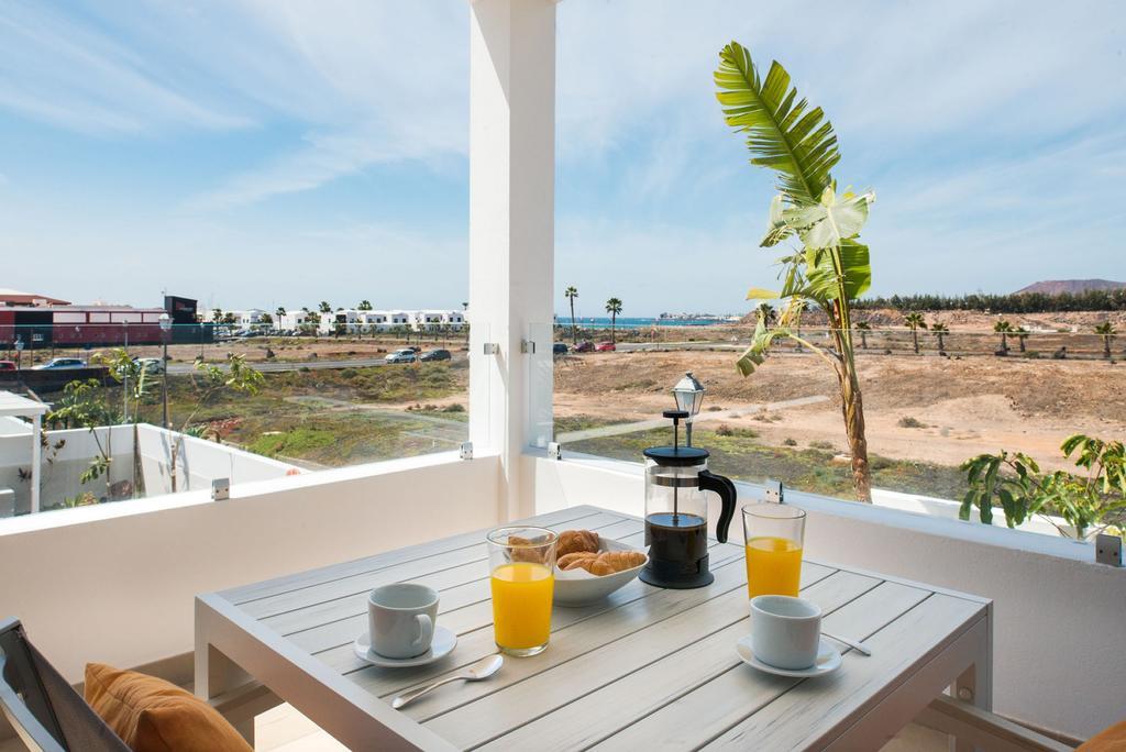 Villas De La Marina Playa Blanca  Exterior photo