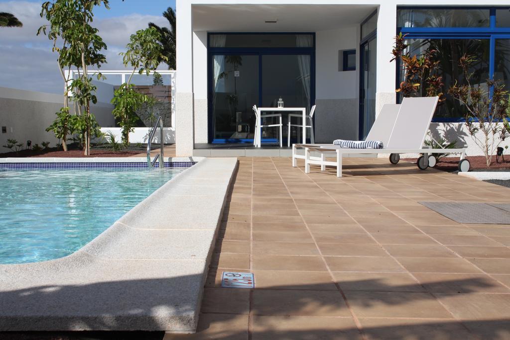 Villas De La Marina Playa Blanca  Exterior photo