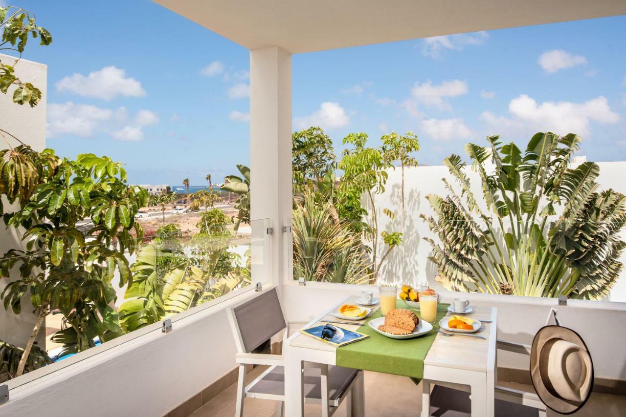 Villas De La Marina Playa Blanca  Exterior photo