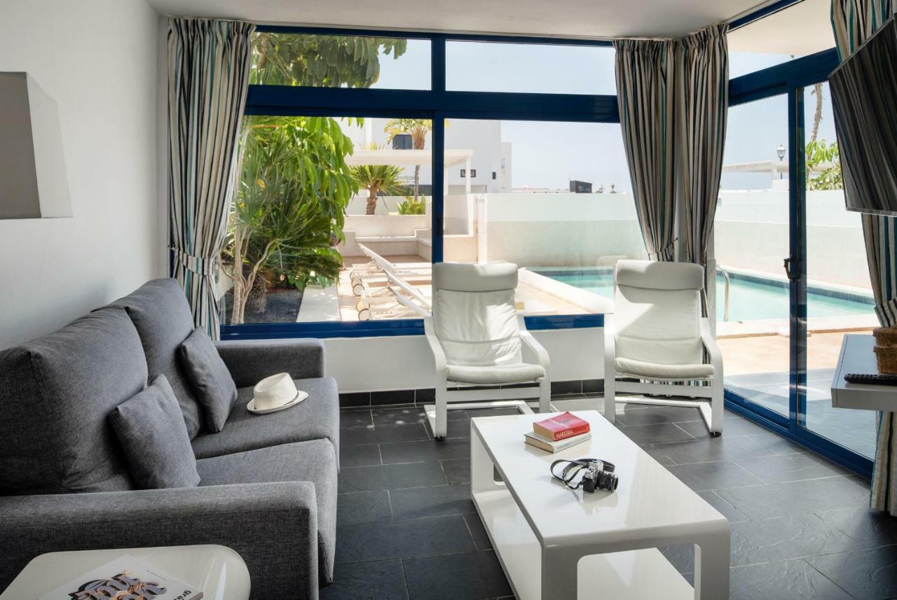Villas De La Marina Playa Blanca  Exterior photo