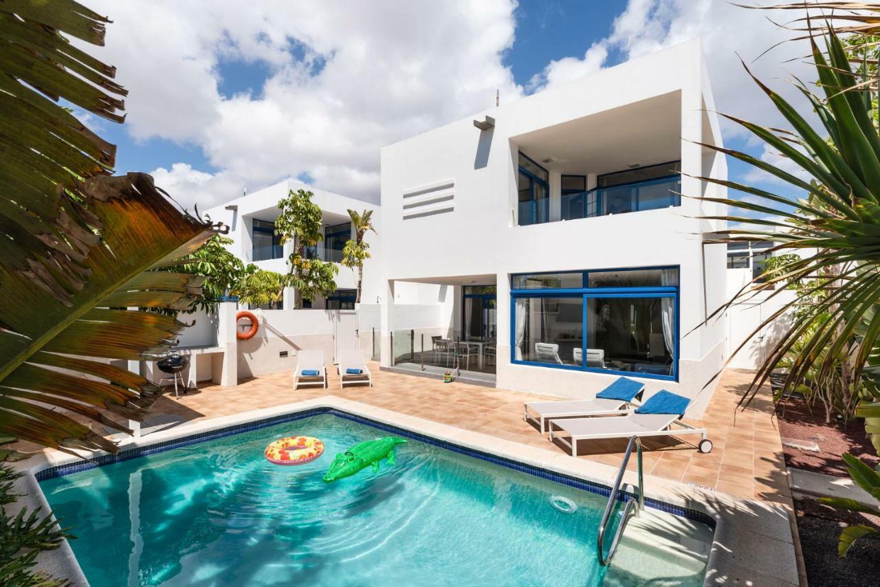 Villas De La Marina Playa Blanca  Exterior photo