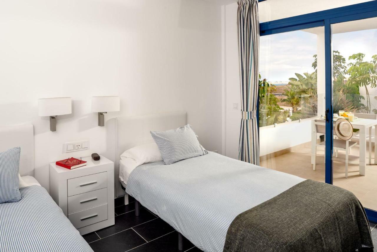 Villas De La Marina Playa Blanca  Exterior photo